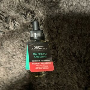 Bath and Body Works The Perfect Christmas Wallflower